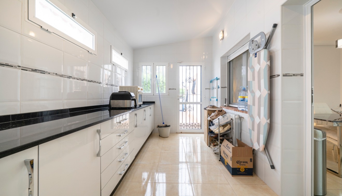 Sale - Chalet - Ciudad Quesada - Rojales