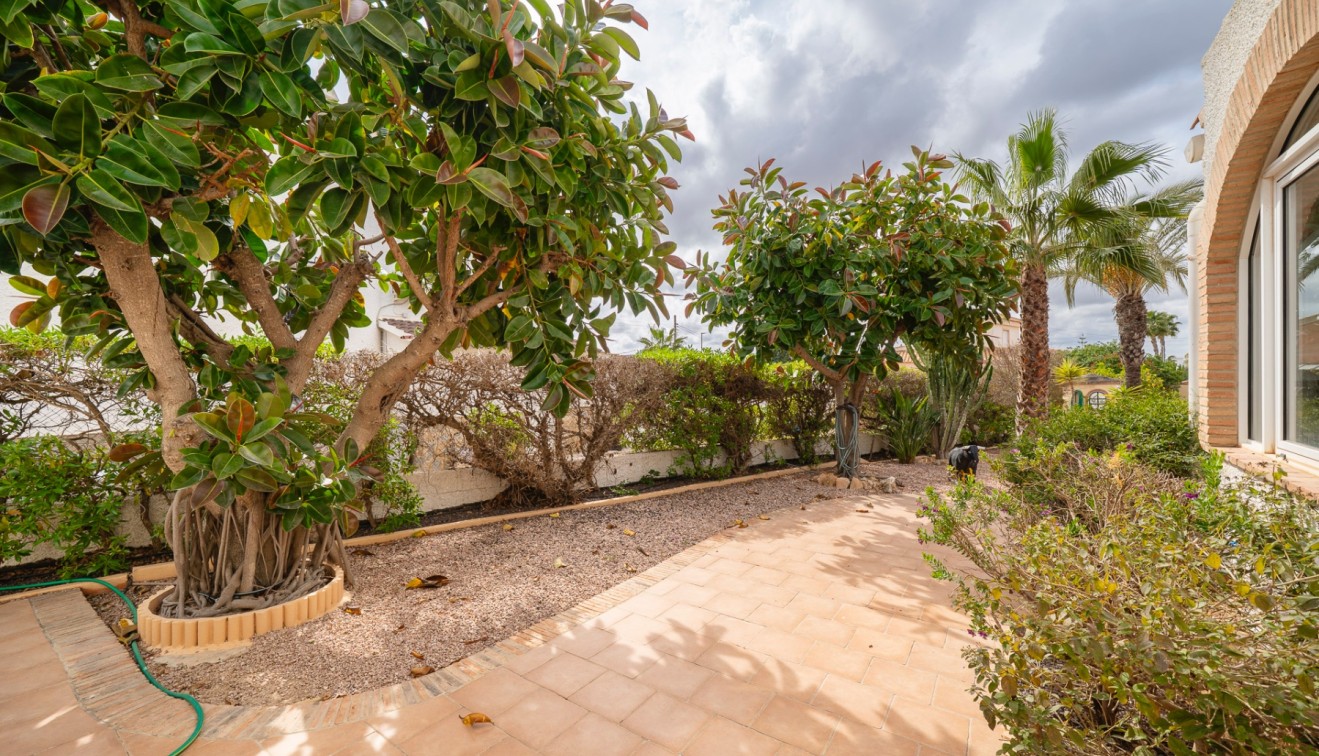 Sale - Chalet - Ciudad Quesada - Rojales