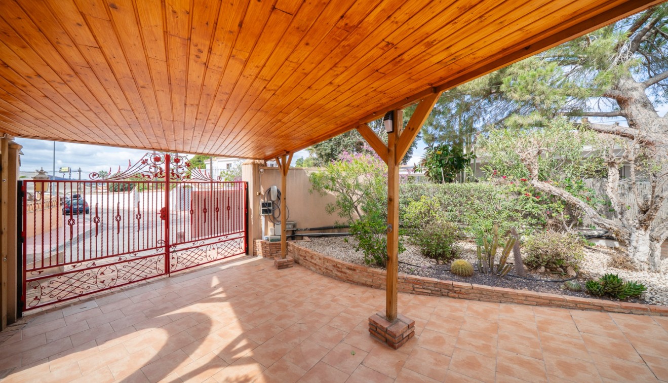 Sale - Chalet - Ciudad Quesada - Rojales