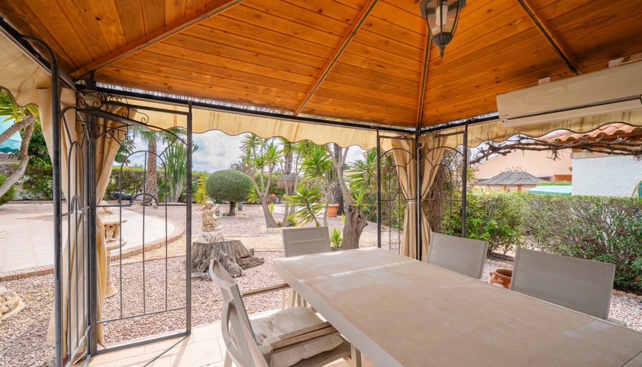 Sale - Chalet - Ciudad Quesada - Rojales