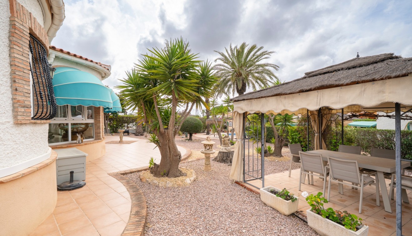 Sale - Chalet - Ciudad Quesada - Rojales