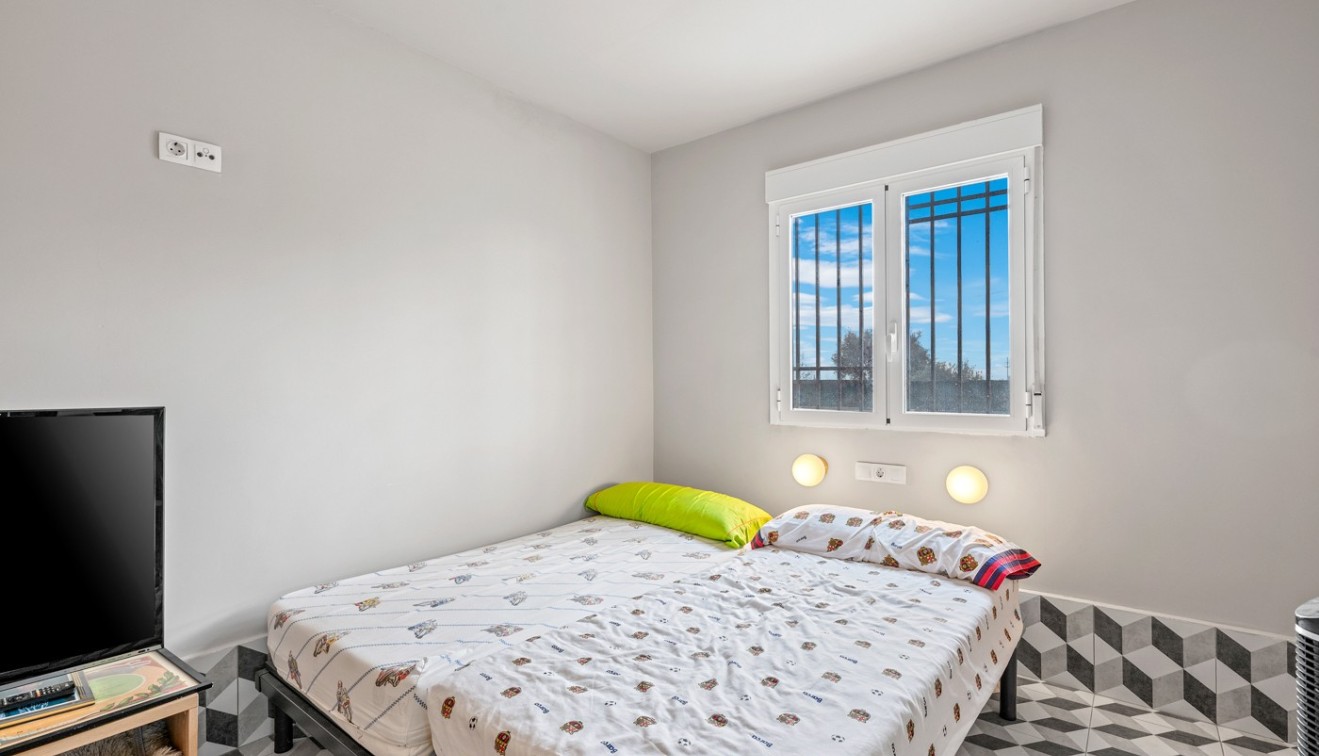 Sale - Chalet - Elche/Elx