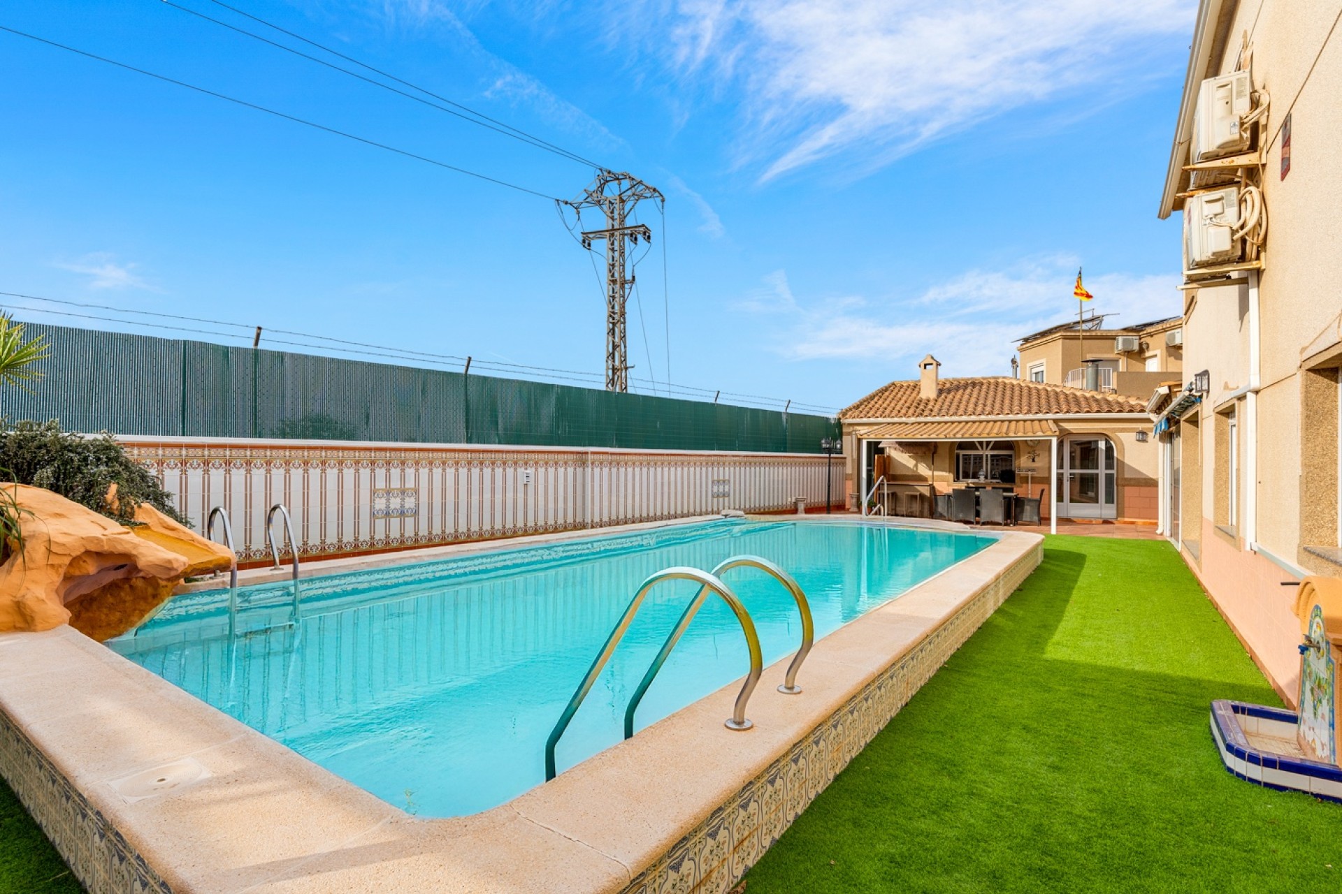 Sale - Chalet - Torrevieja