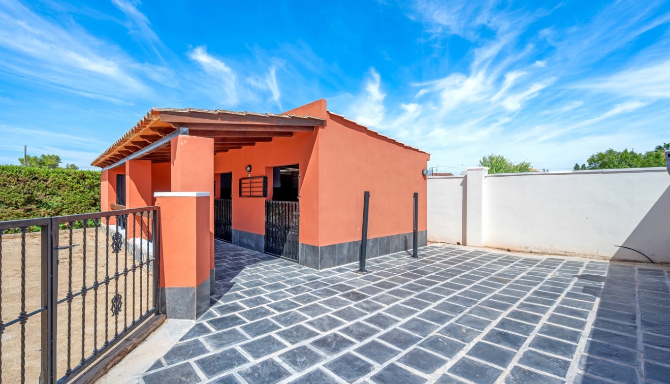 Sale - Country estate - Almoradí - Las Heredades