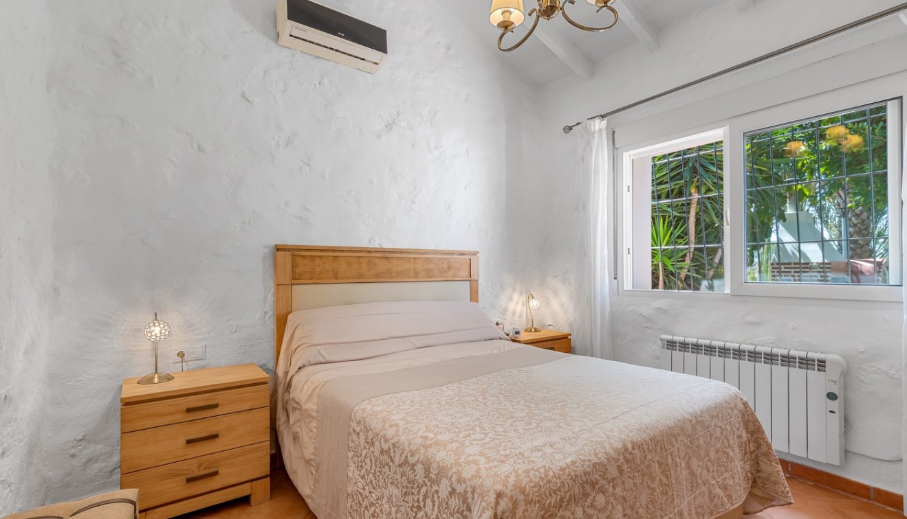 Sale - Country estate - Benijófar