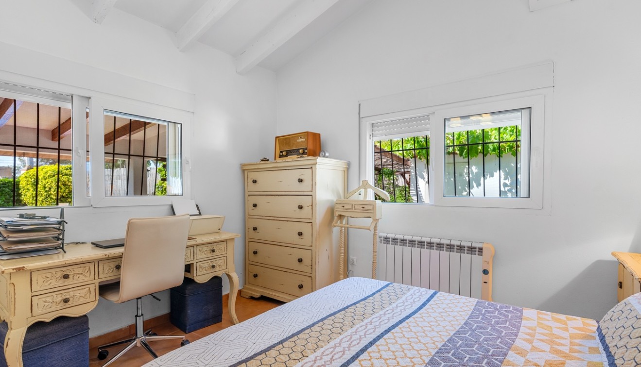 Sale - Country estate - Benijófar