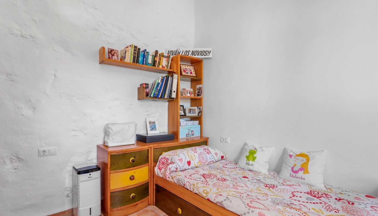 Sale - Country estate - Benijófar