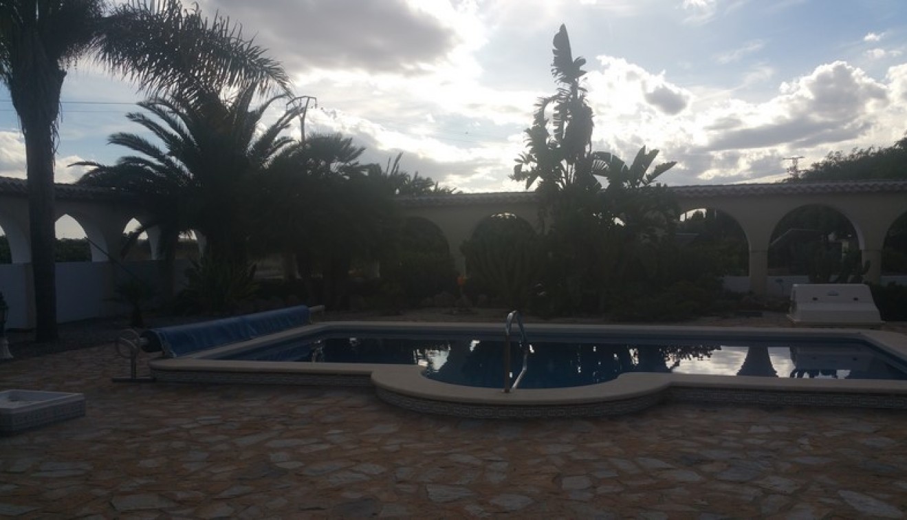 Sale - Country estate - Daya Vieja