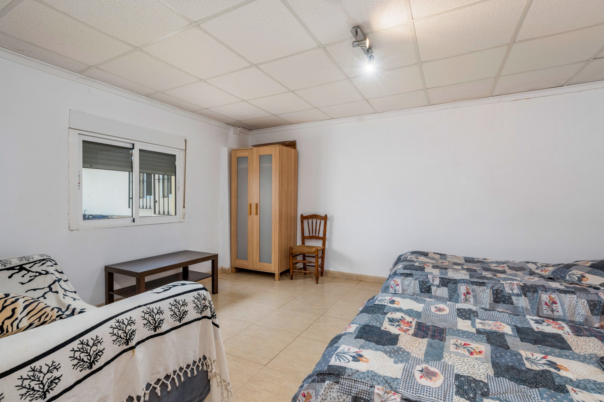 Sale - Country estate - Sax