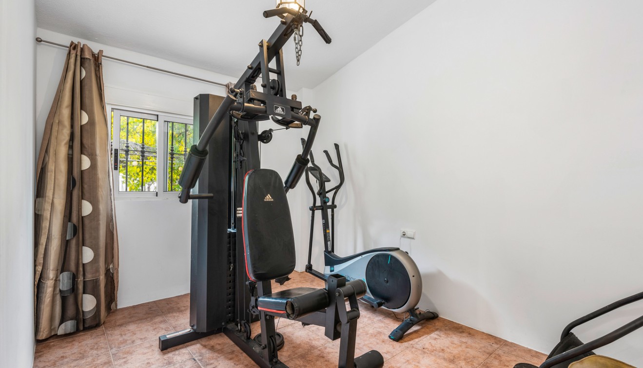 Sale - Country estate - Sax