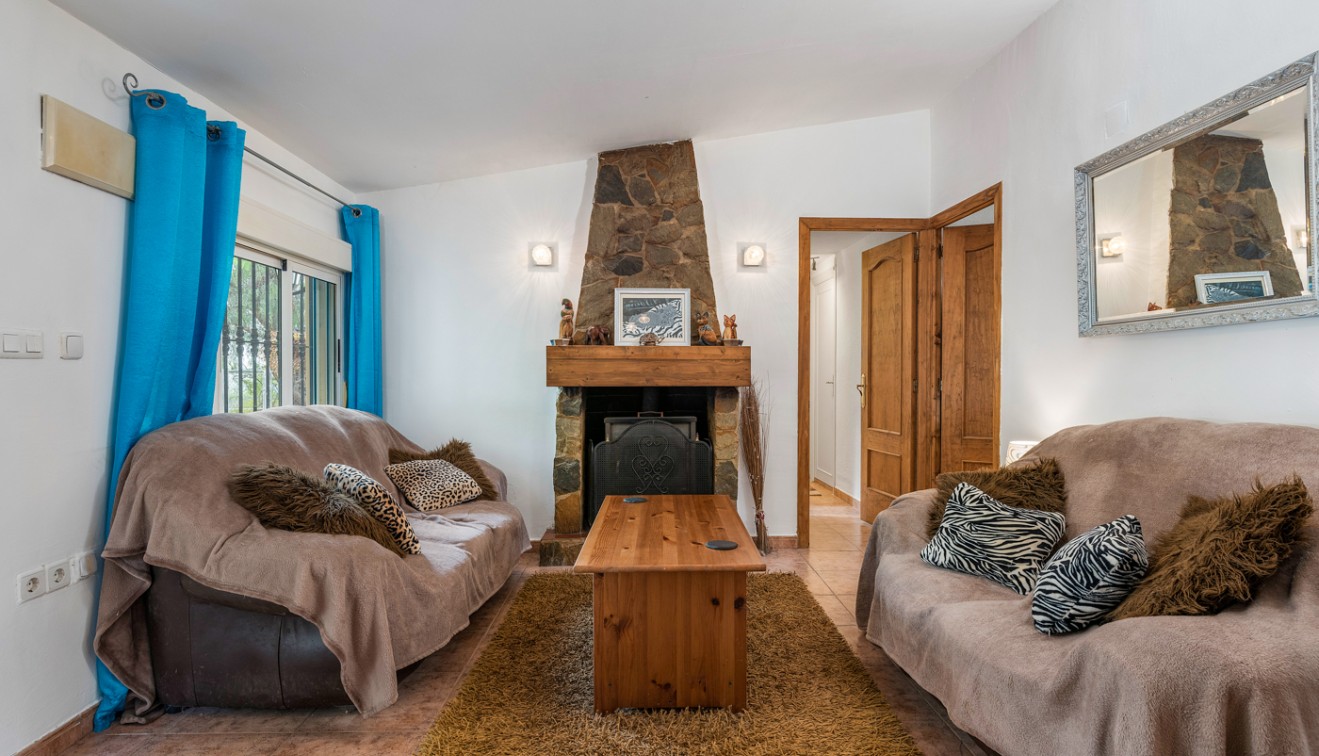 Sale - Country estate - Sax