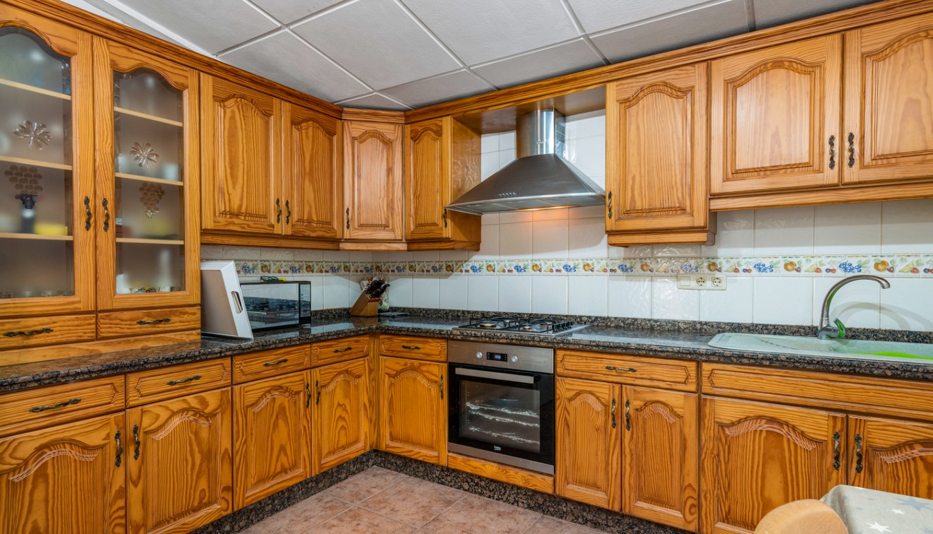 Sale - Country estate - Sax