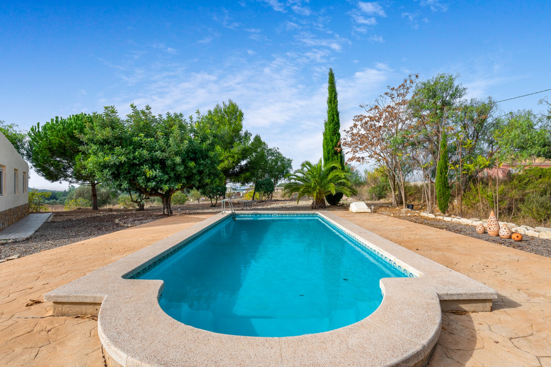 Sale - Country estate - Sax