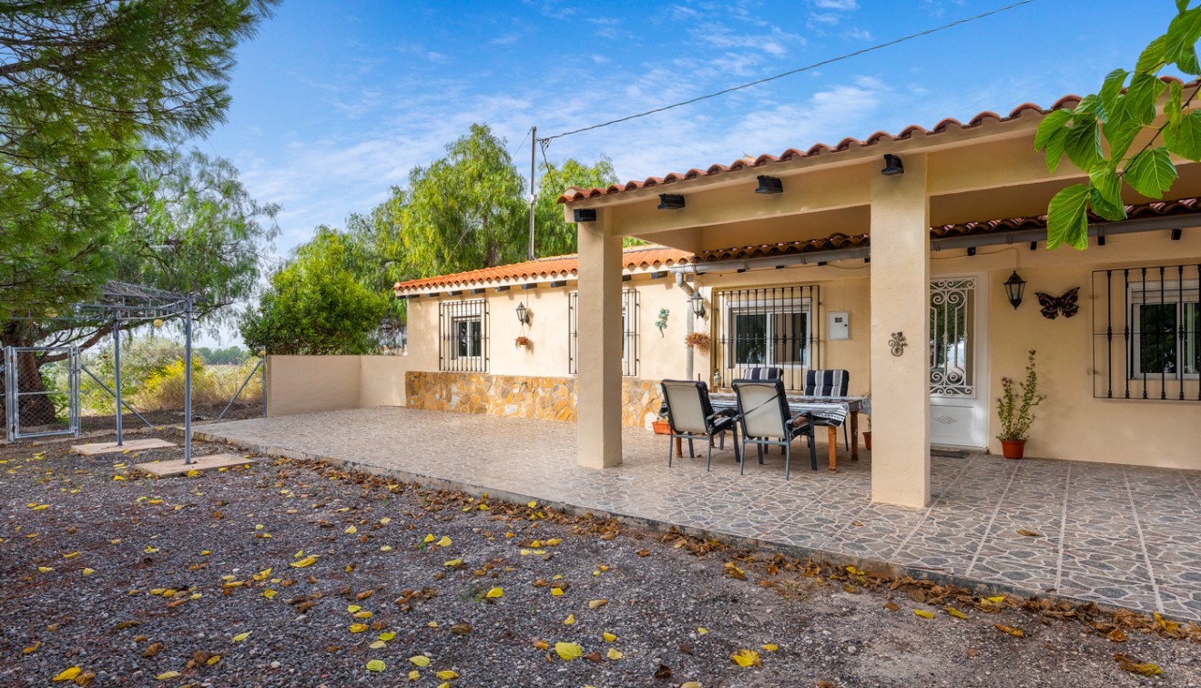 Sale - Country estate - Sax