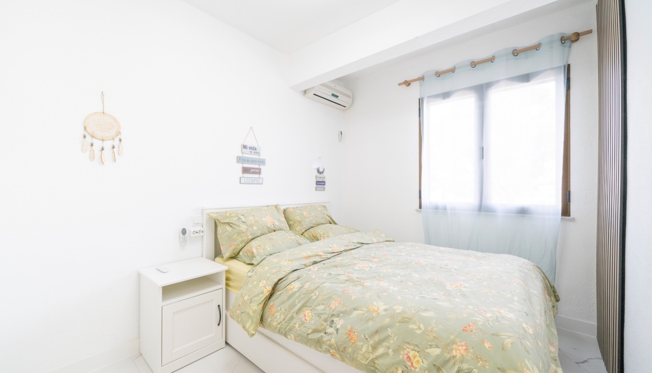 Sale - Flat - Orihuela costa - Playa Flamenca