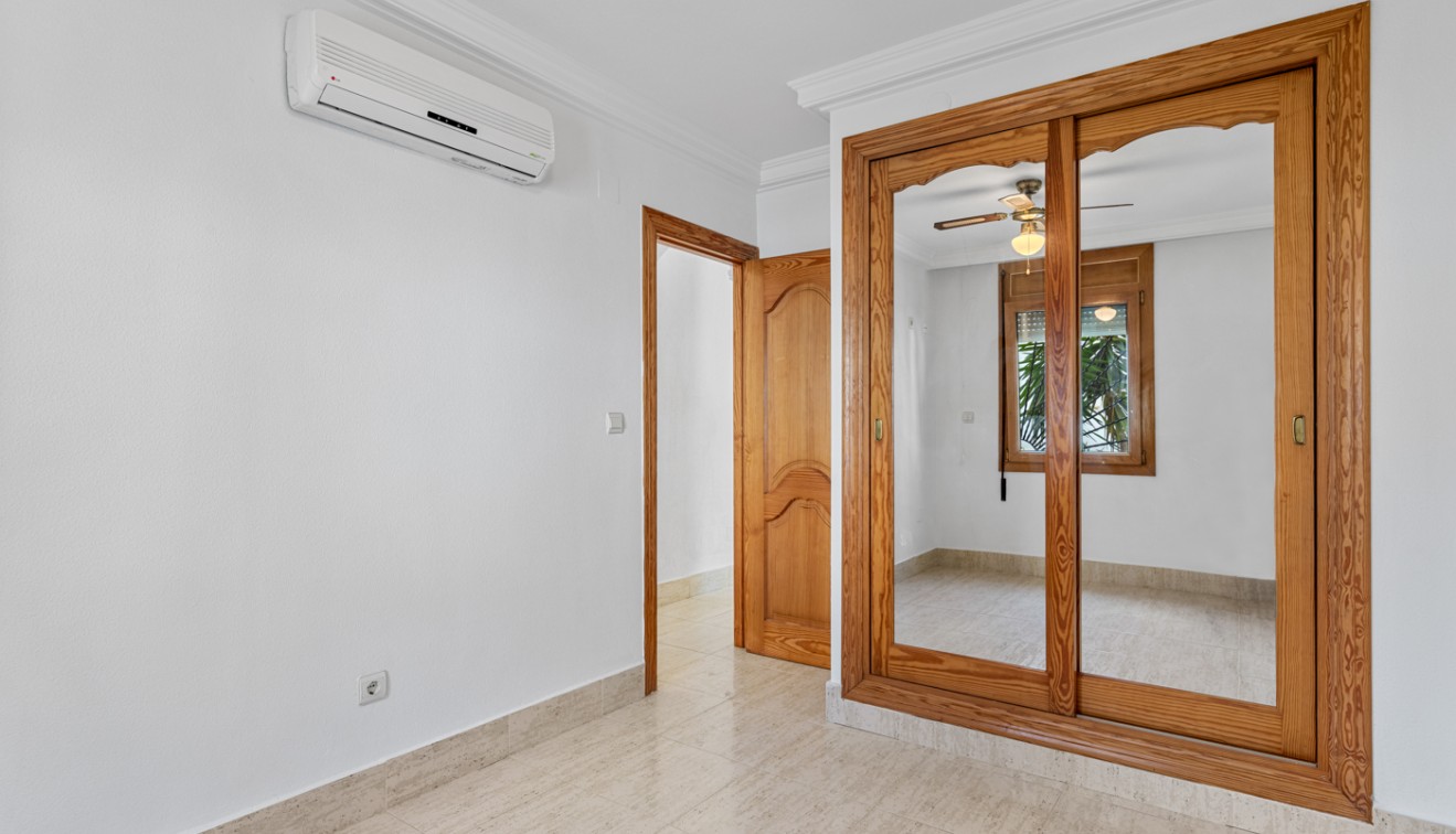 Sale - Ground Floor - Guardamar del Segura