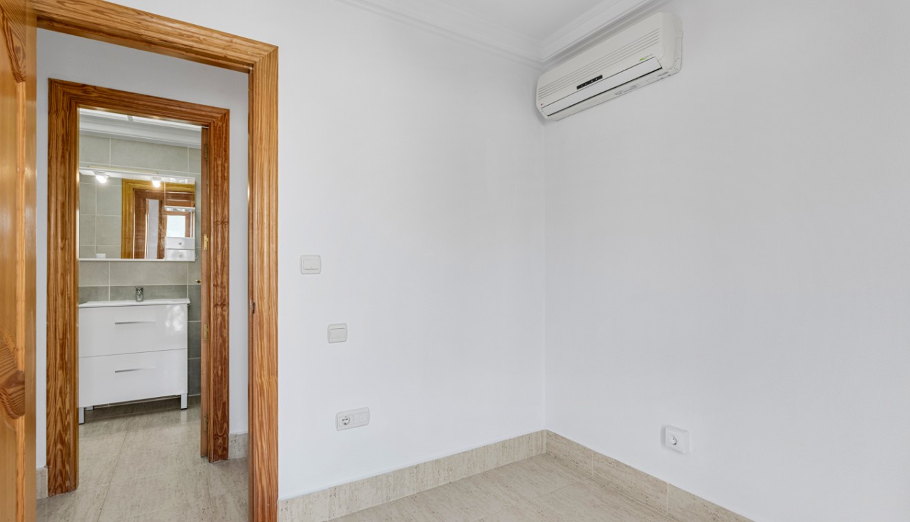 Sale - Ground Floor - Guardamar del Segura