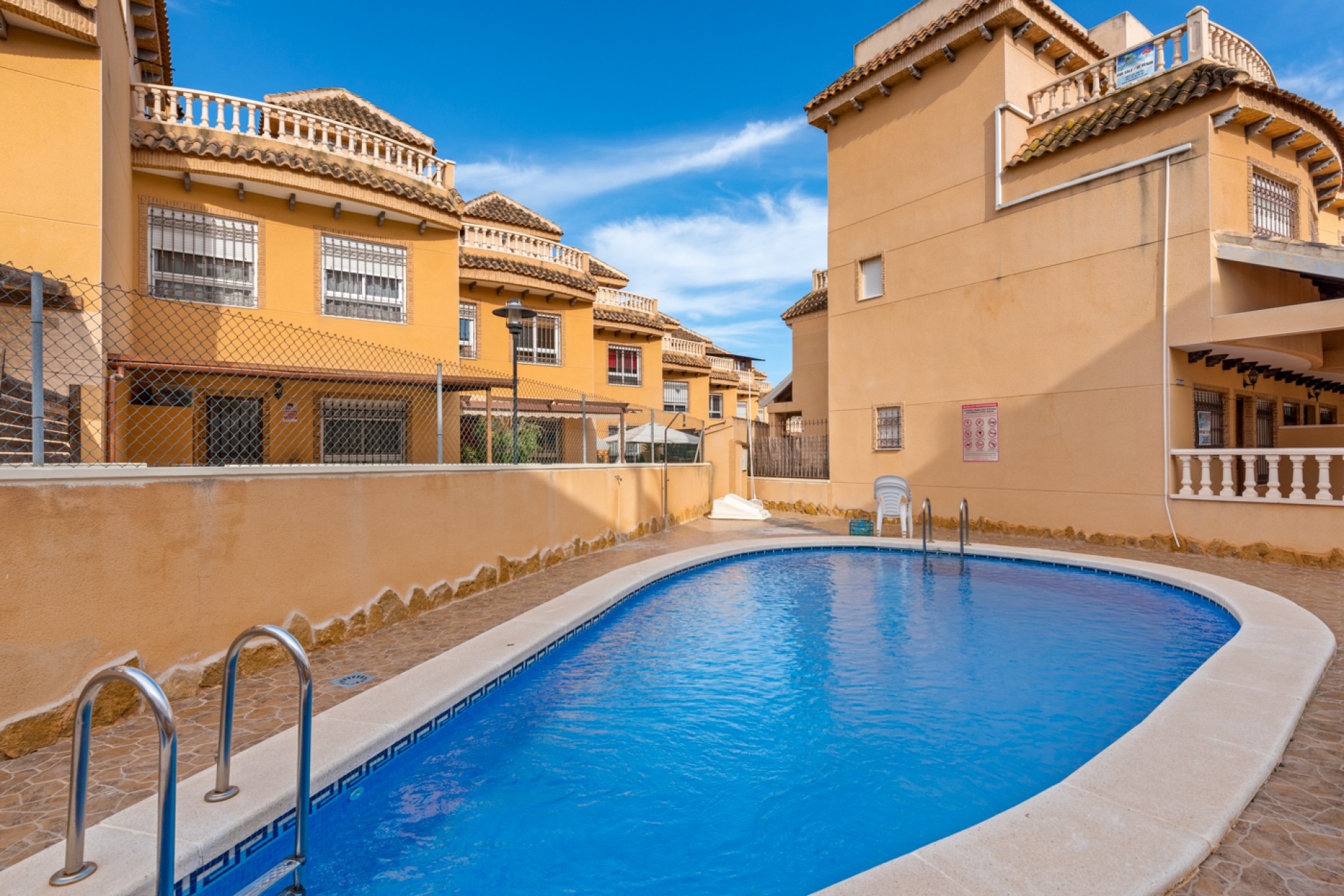 Sale - Townhouse - Guardamar del Segura