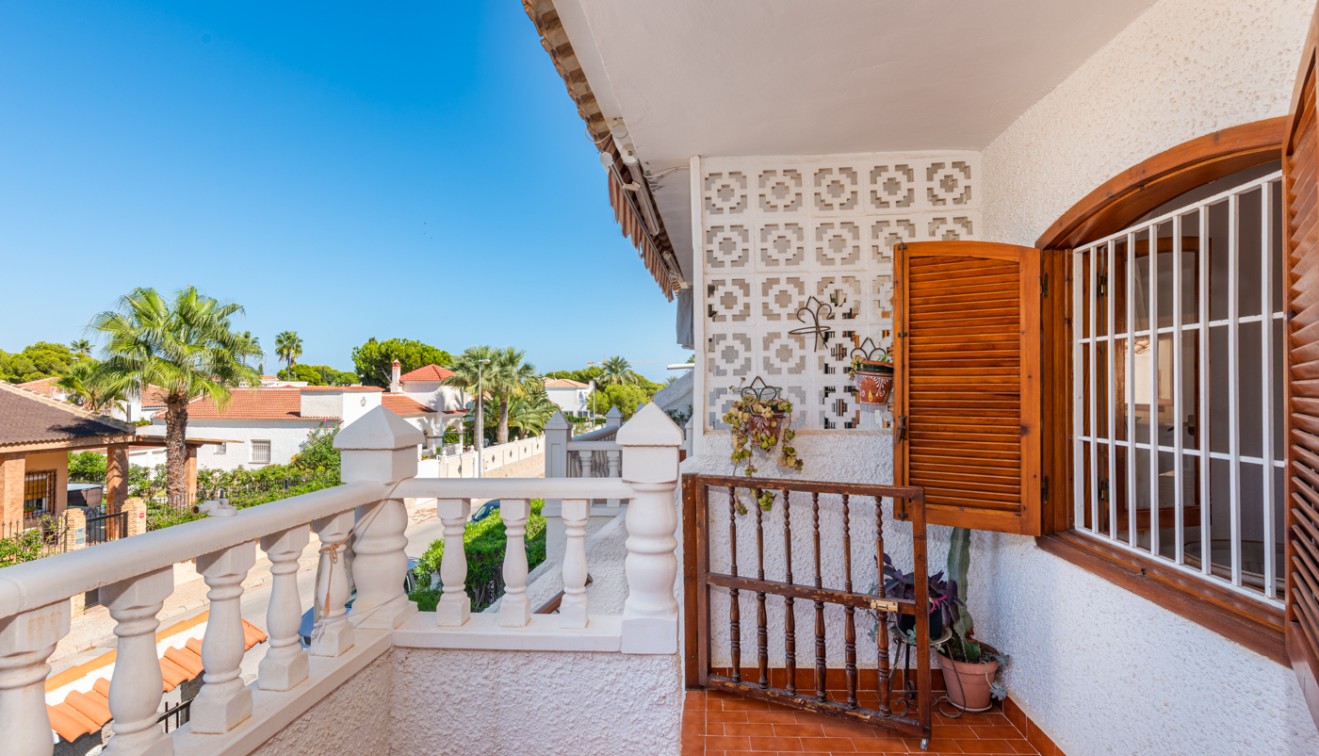 Sale - Townhouse - Orihuela costa - La Zenia