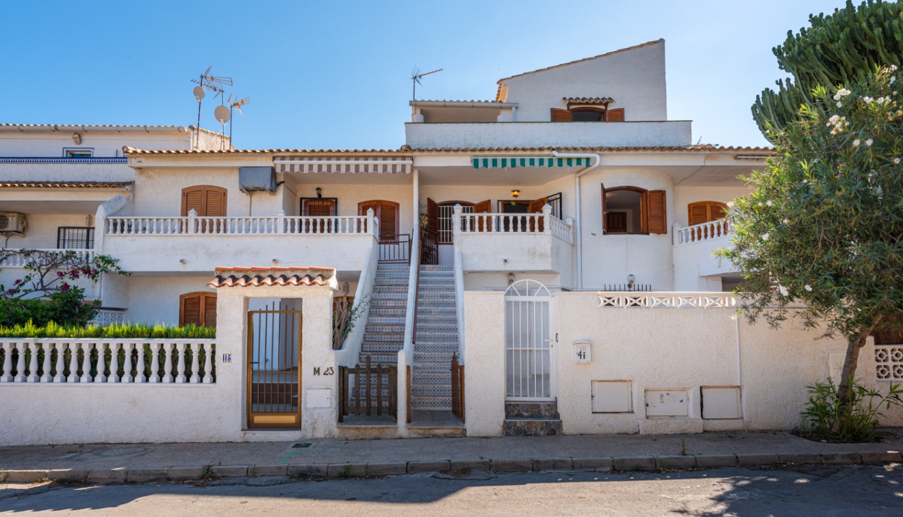 Sale - Townhouse - Orihuela costa - La Zenia