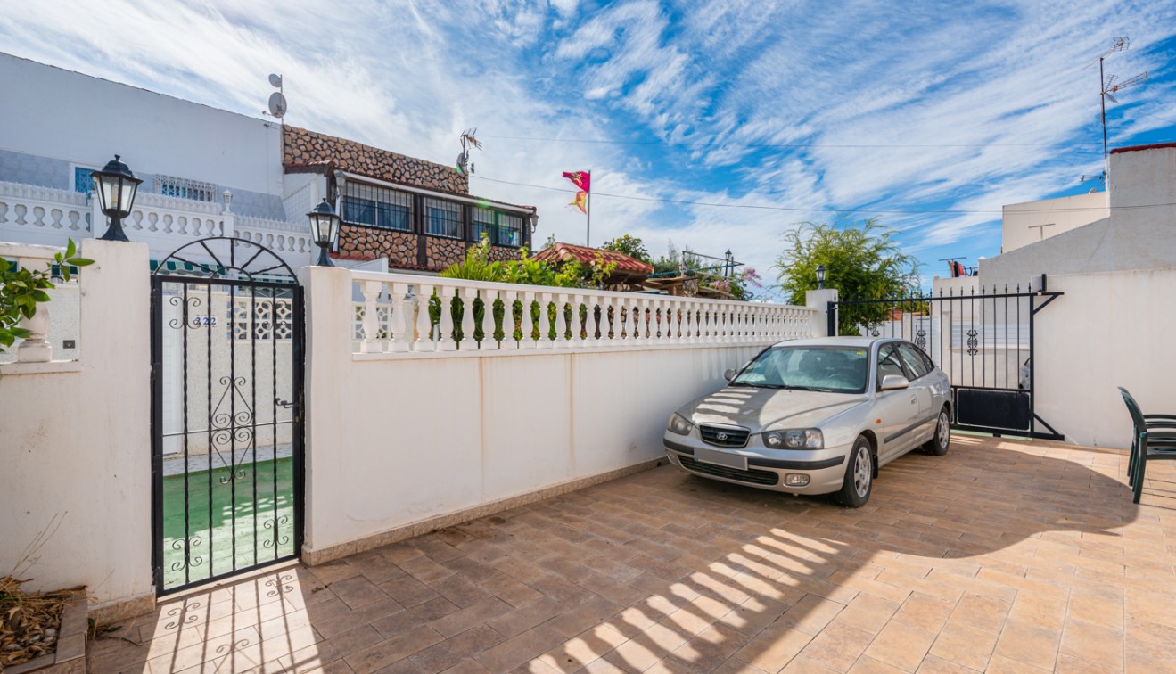 Sale - Townhouse - Torrevieja