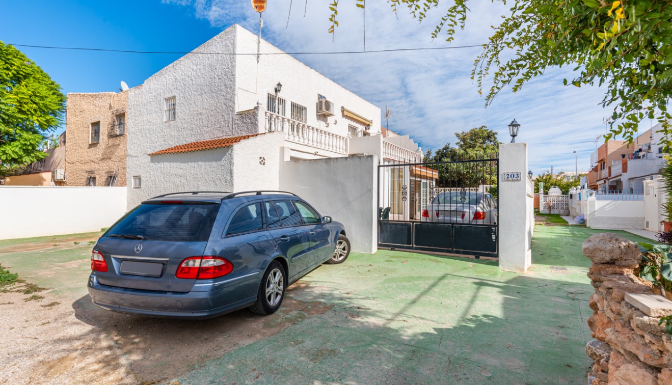 Sale - Townhouse - Torrevieja