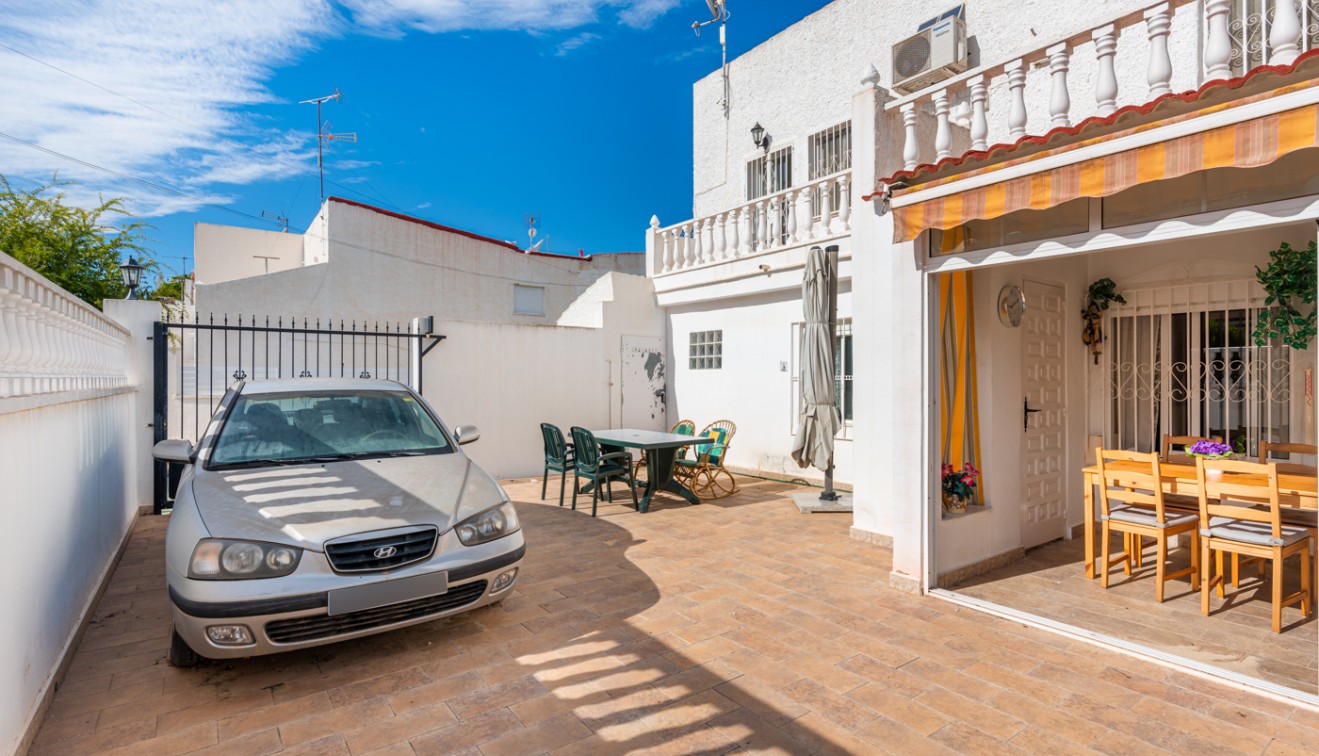 Sale - Townhouse - Torrevieja