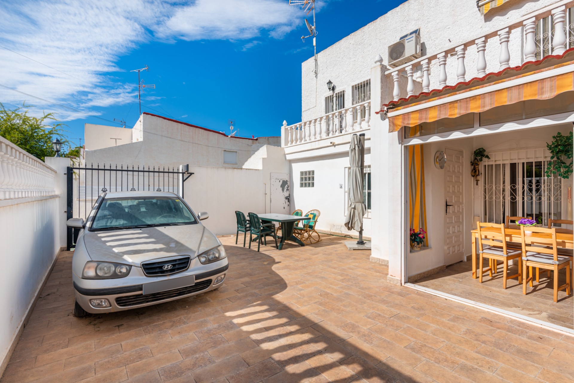 Sale - Townhouse - Torrevieja