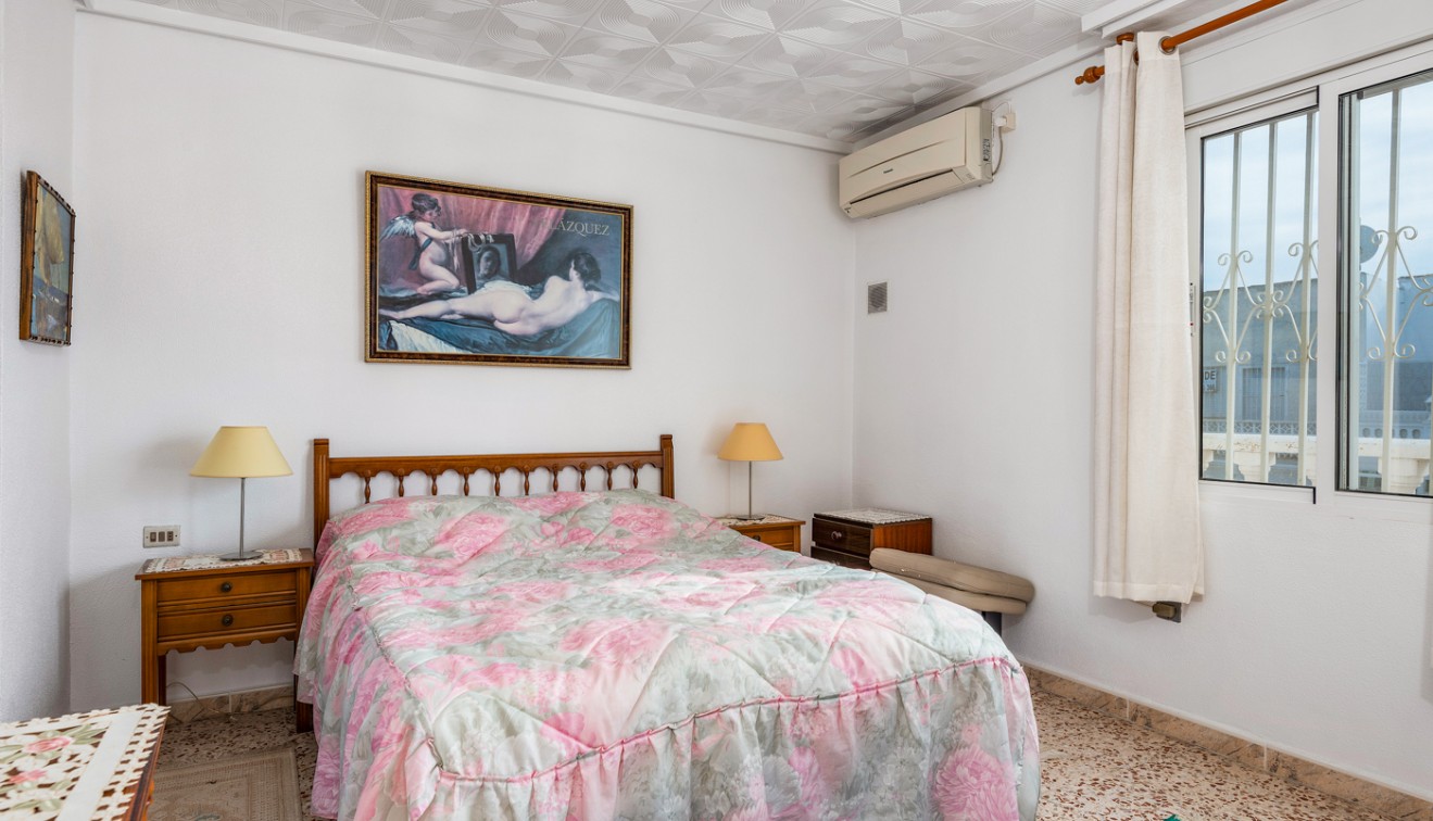 Sale - Townhouse - Torrevieja