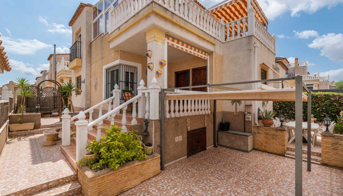 Sale - Villa - Algorfa - Algorfa - Urb. Montebello