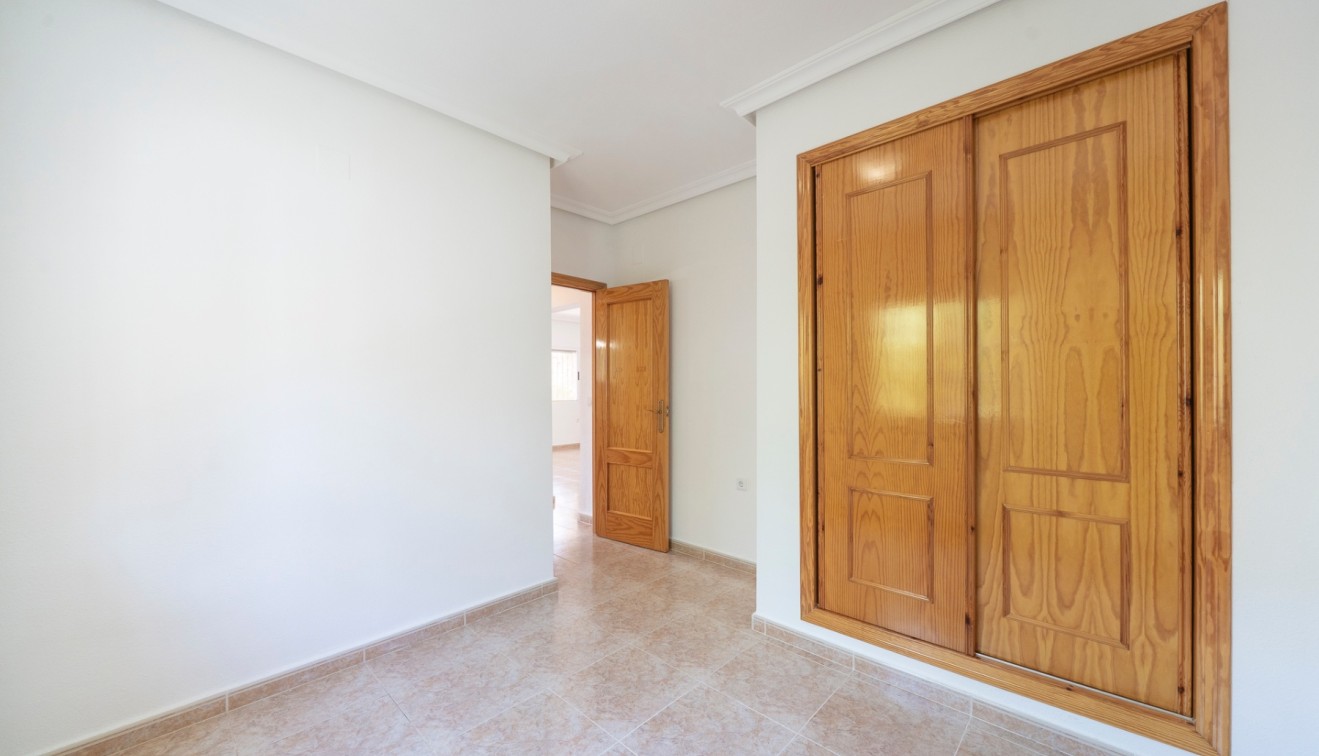 Sale - Villa - Algorfa