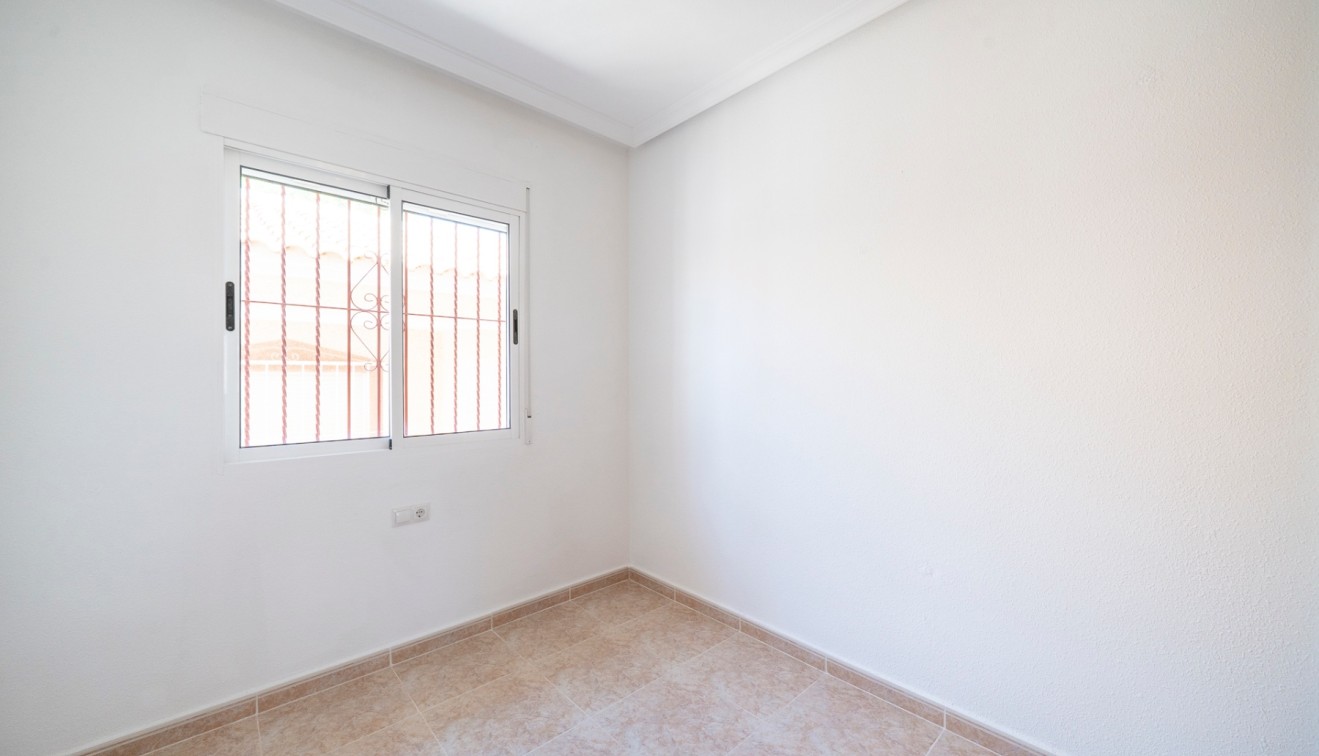 Sale - Villa - Algorfa