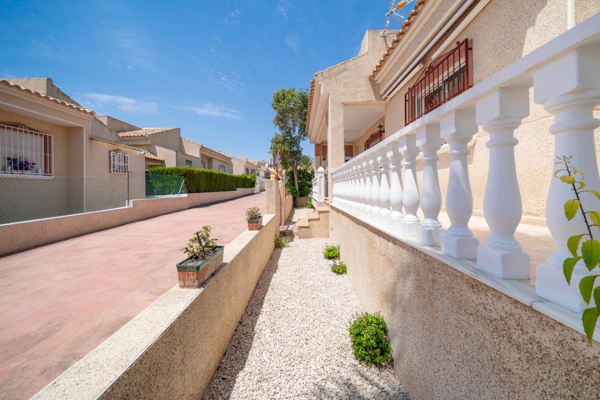 Sale - Villa - Algorfa