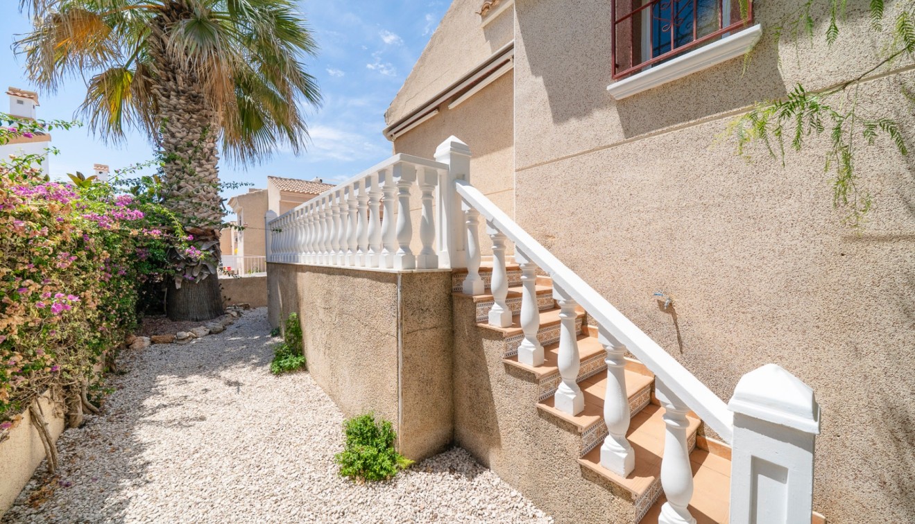 Sale - Villa - Algorfa