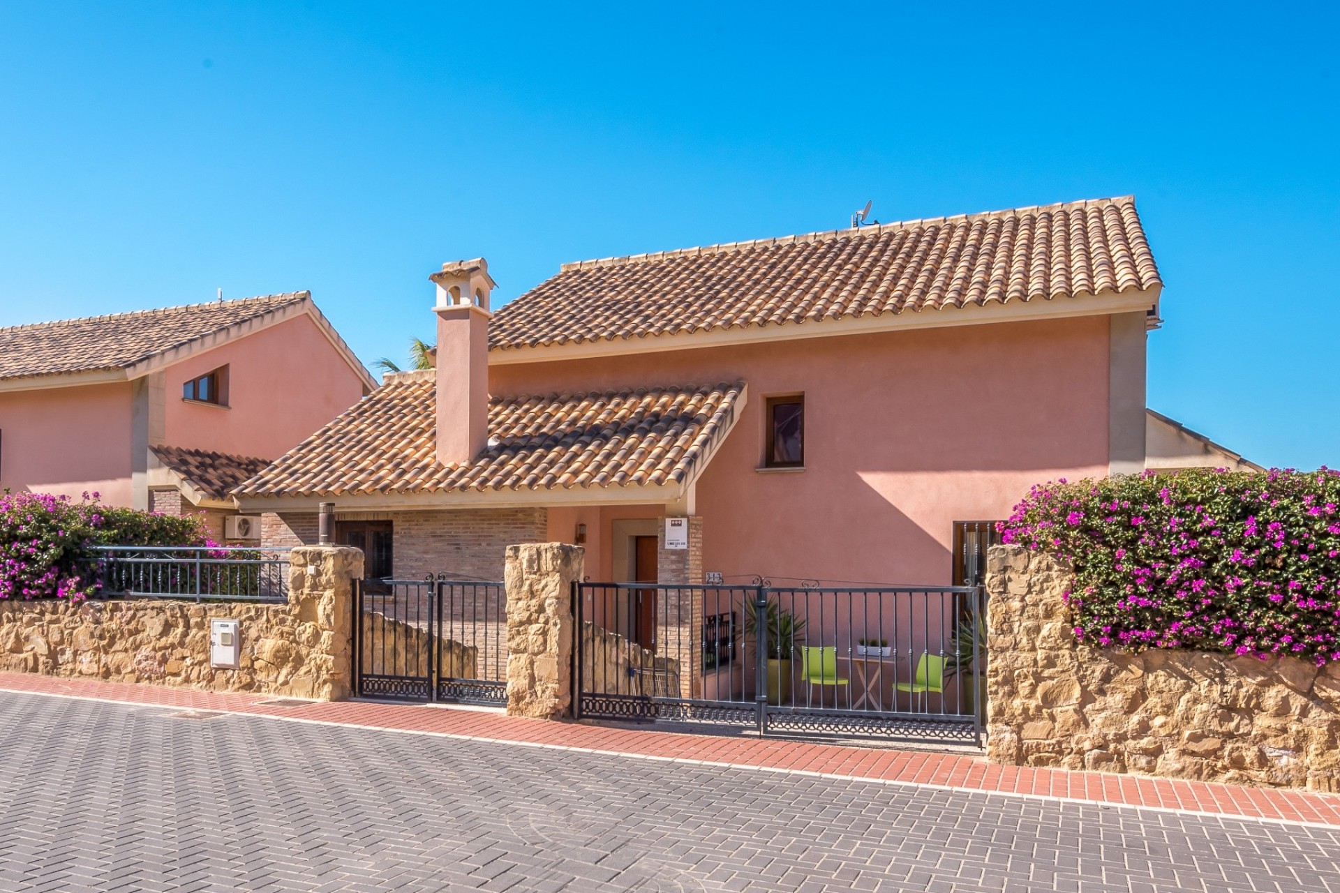 Sale - Villa - Algorfa