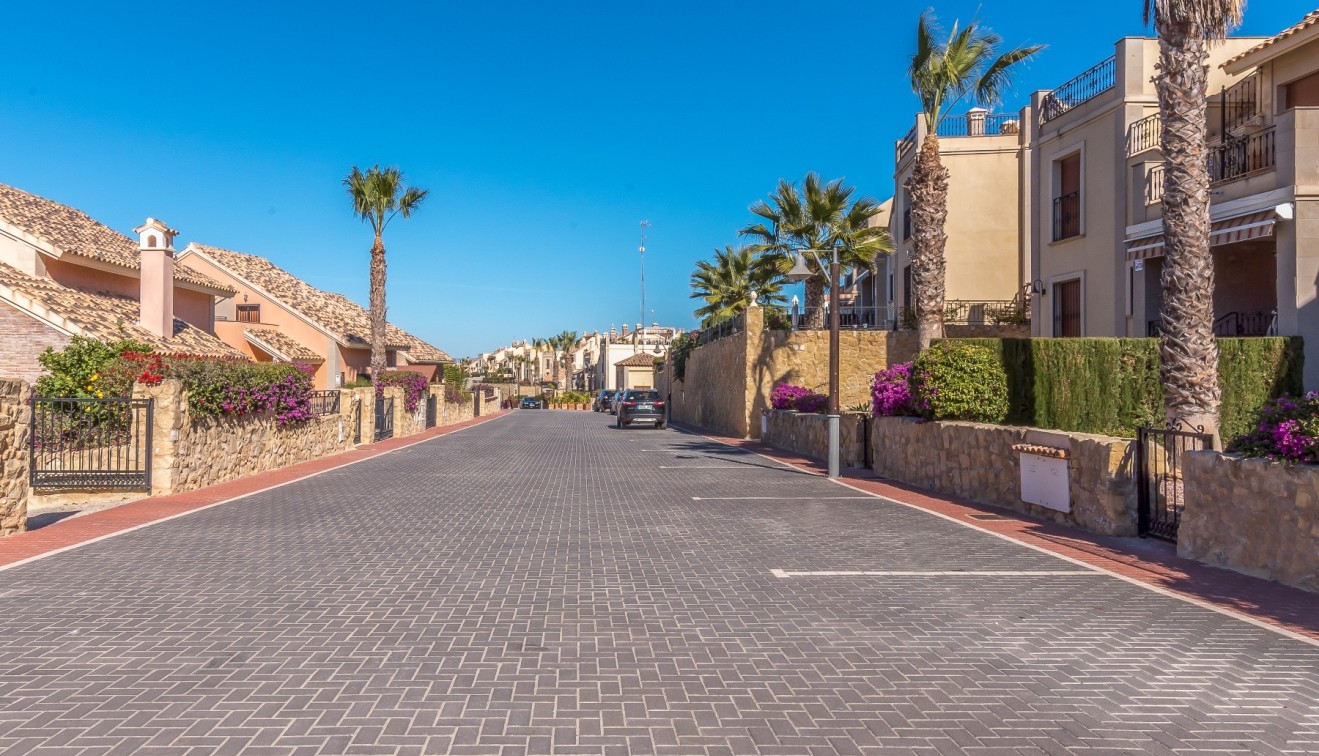 Sale - Villa - Algorfa