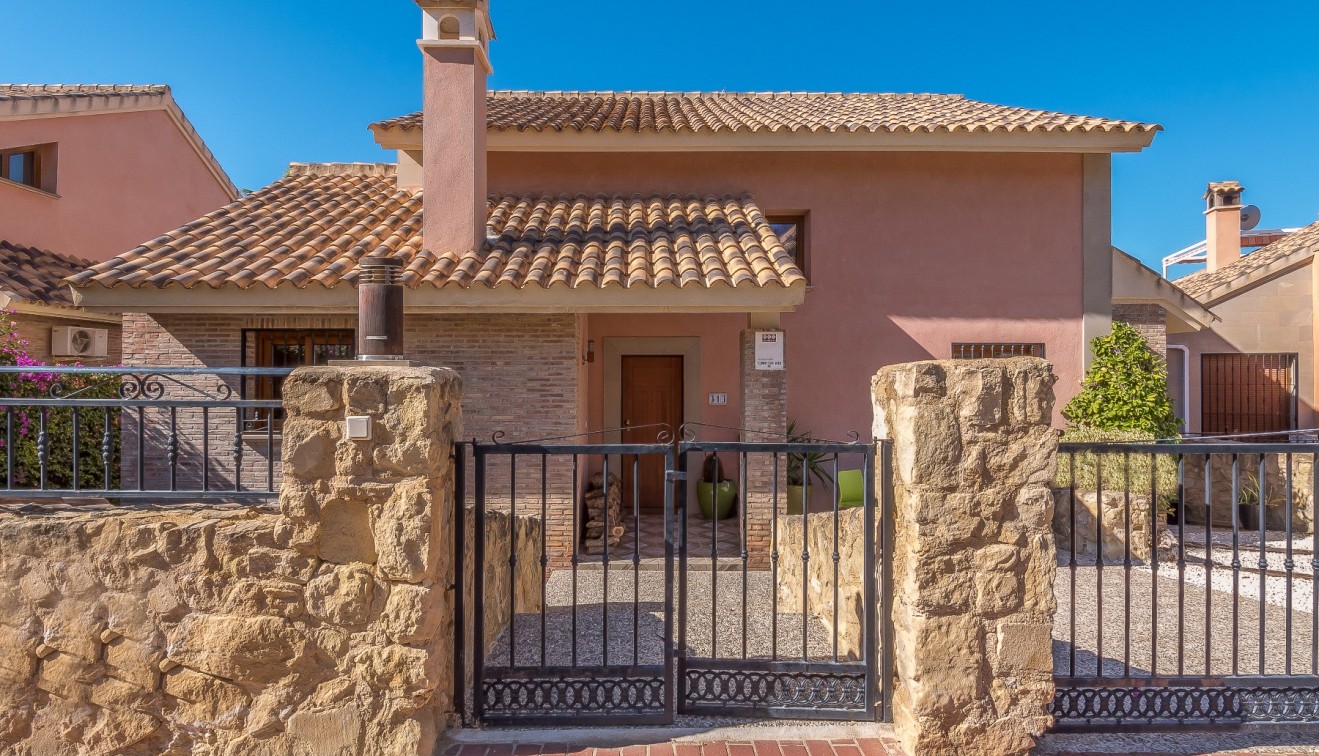 Sale - Villa - Algorfa