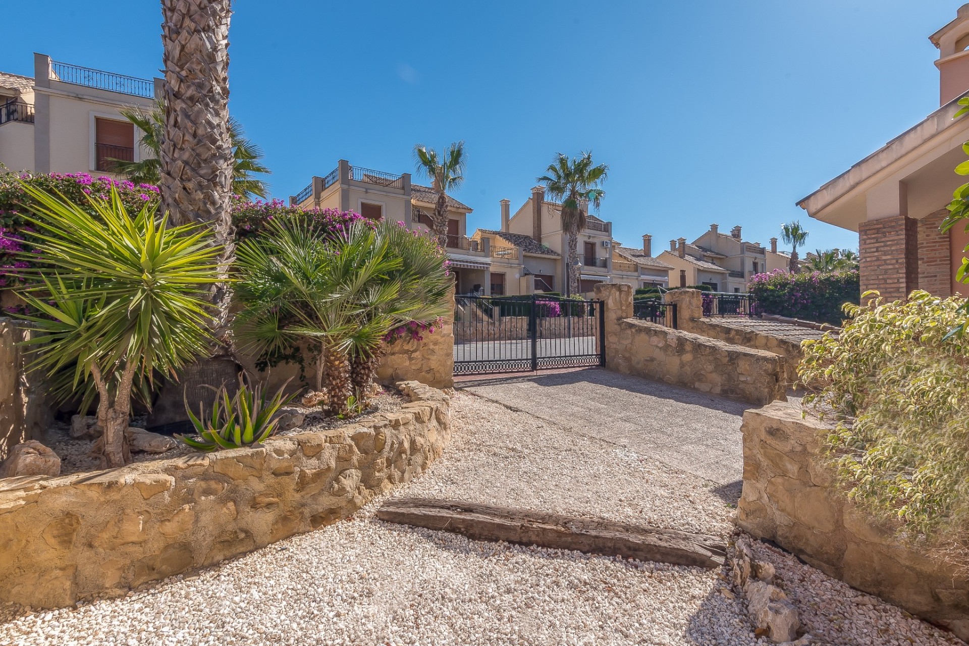 Sale - Villa - Algorfa