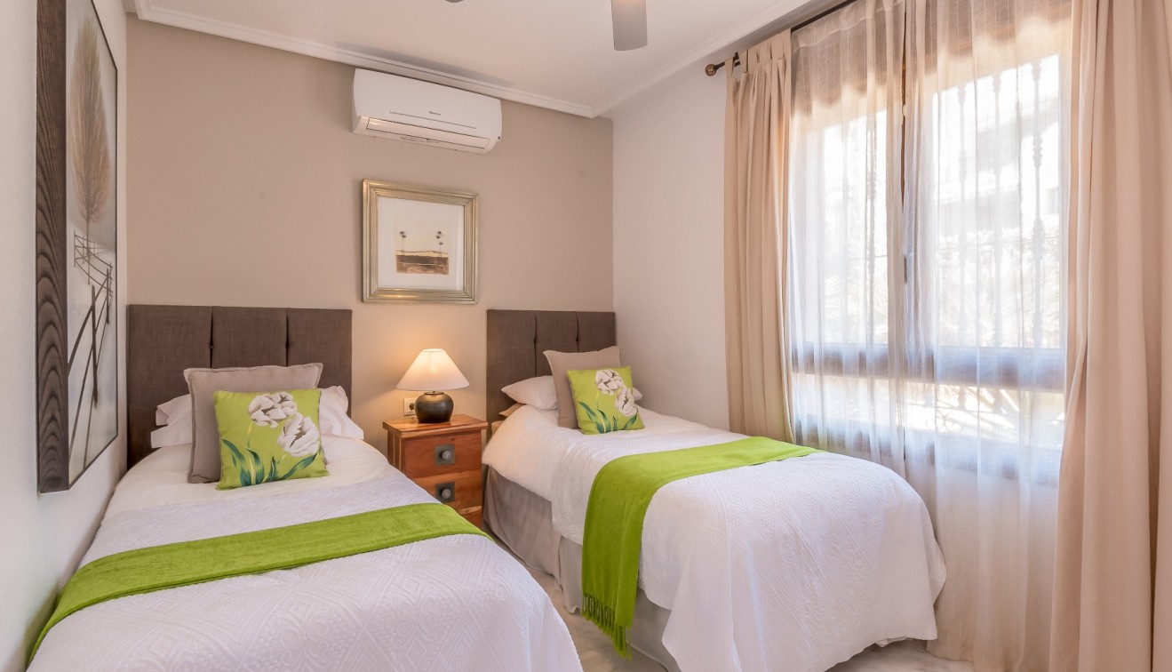 Sale - Villa - Algorfa