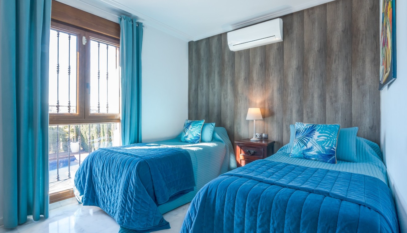 Sale - Villa - Algorfa