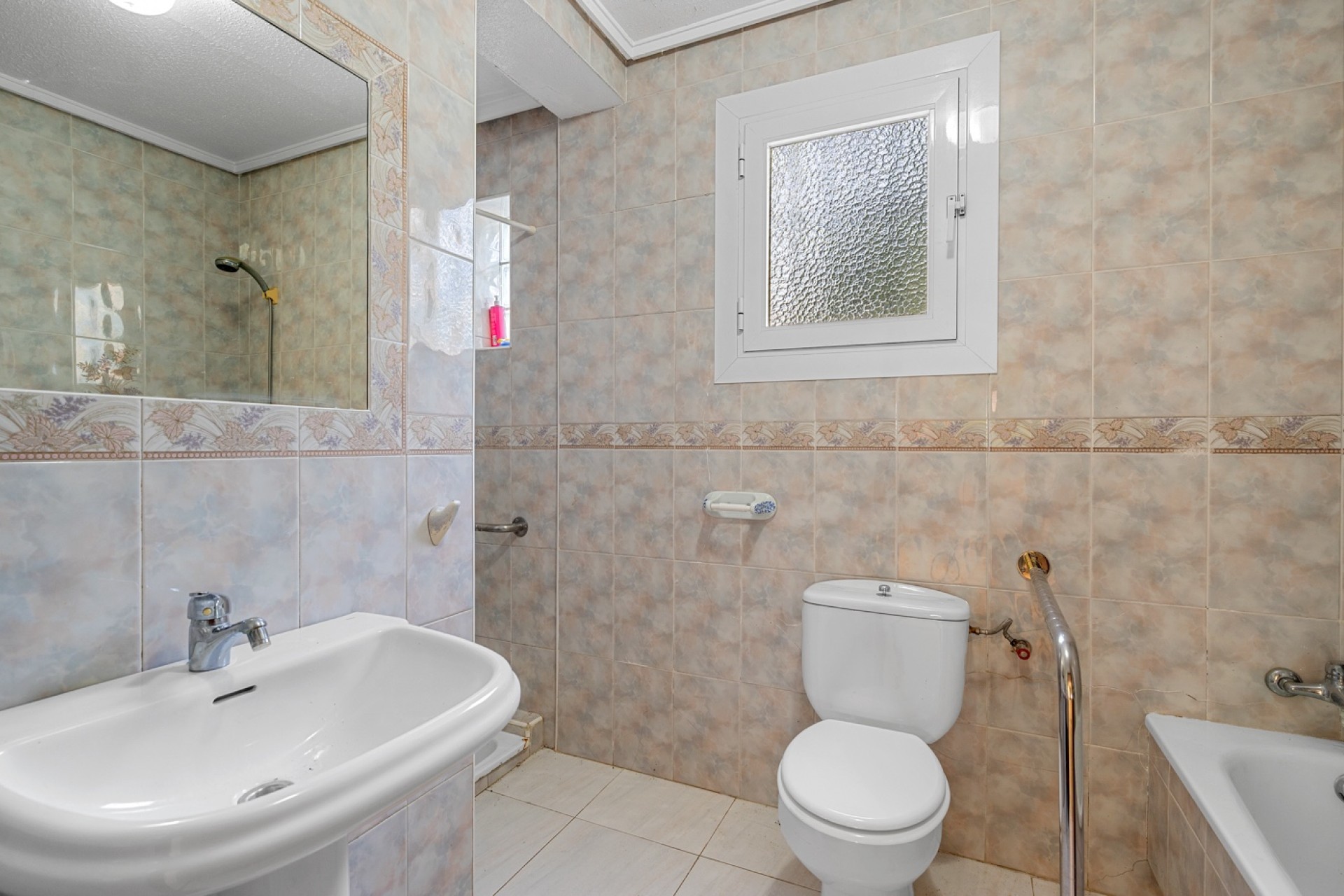 Sale - Villa - Benferri