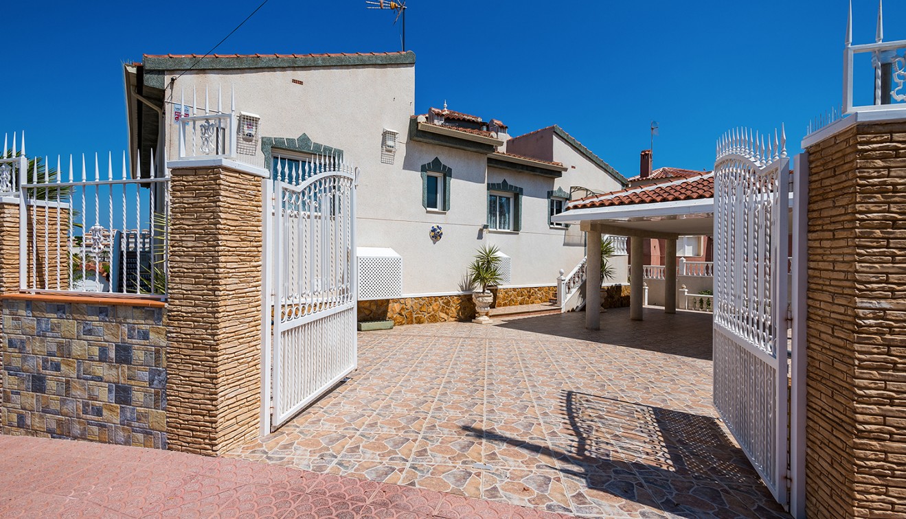 Sale - Villa - Ciudad Quesada - Rojales