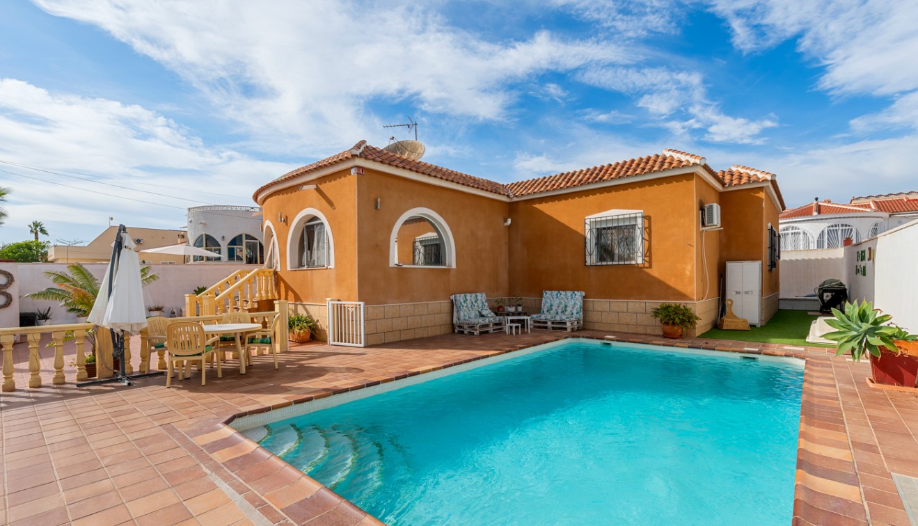 Sale - Villa - Ciudad Quesada - Rojales