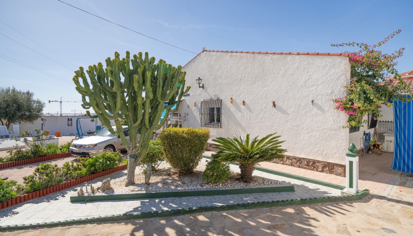 Sale - Villa - Ciudad Quesada - Rojales