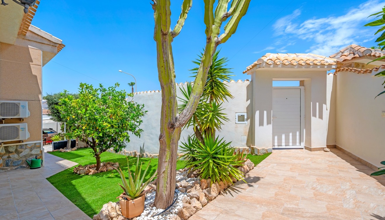 Sale - Villa - Ciudad Quesada - Rojales