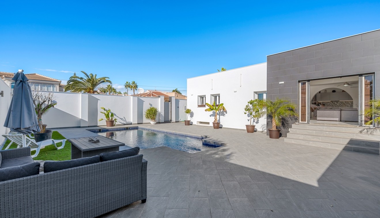 Sale - Villa - Ciudad Quesada - Rojales