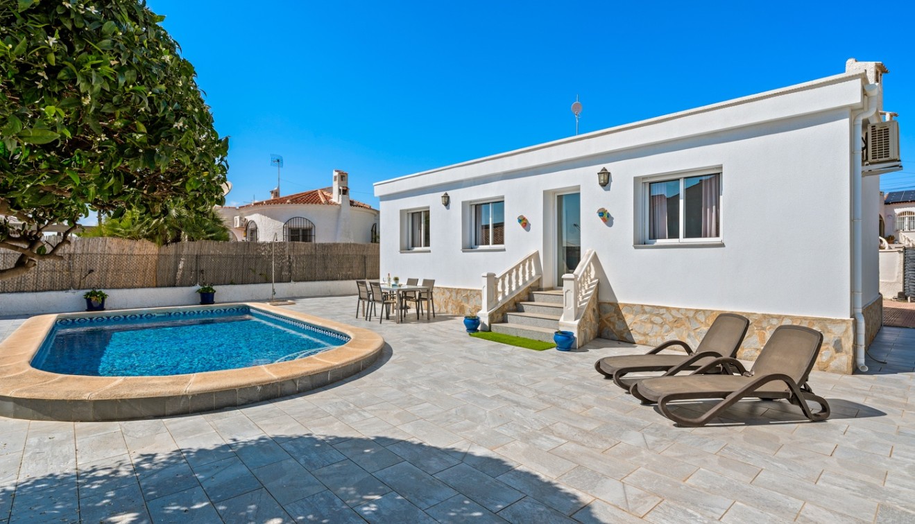 Sale - Villa - Ciudad Quesada - Rojales