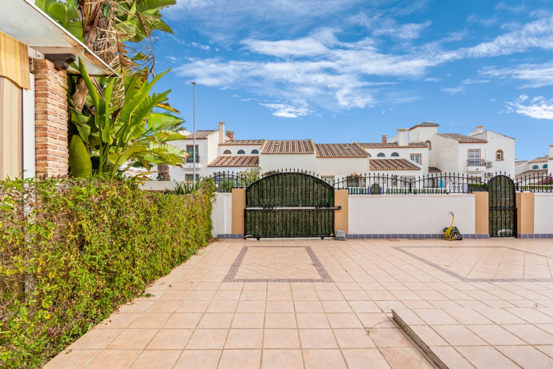 Sale - Villa - Guardamar del Segura