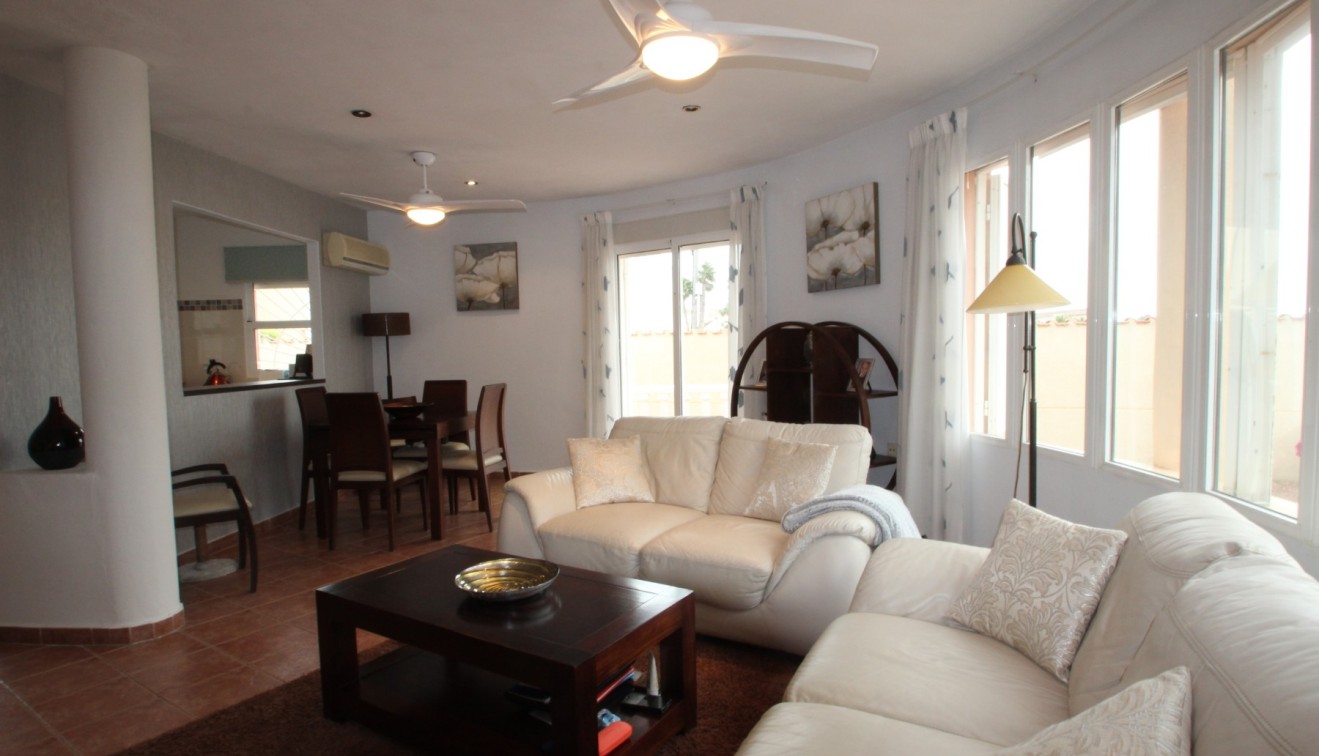 Sale - Villa - Guardamar del Segura