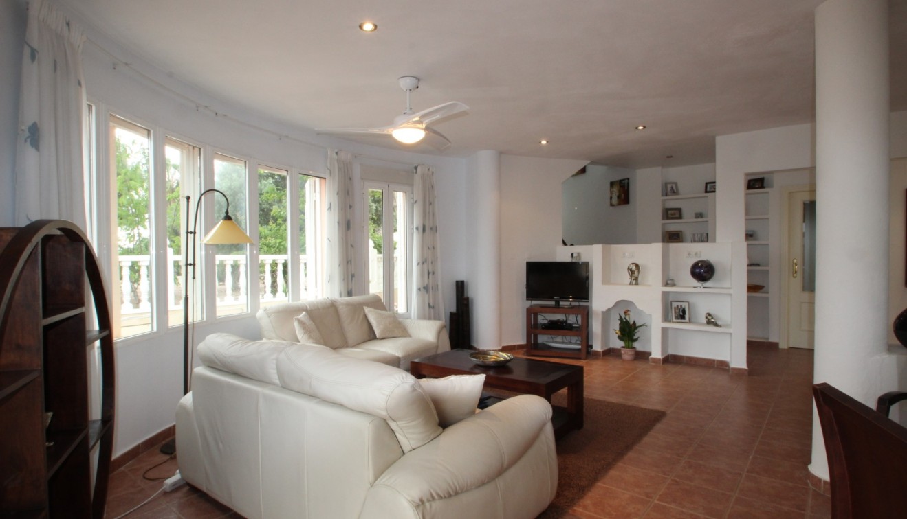 Sale - Villa - Guardamar del Segura